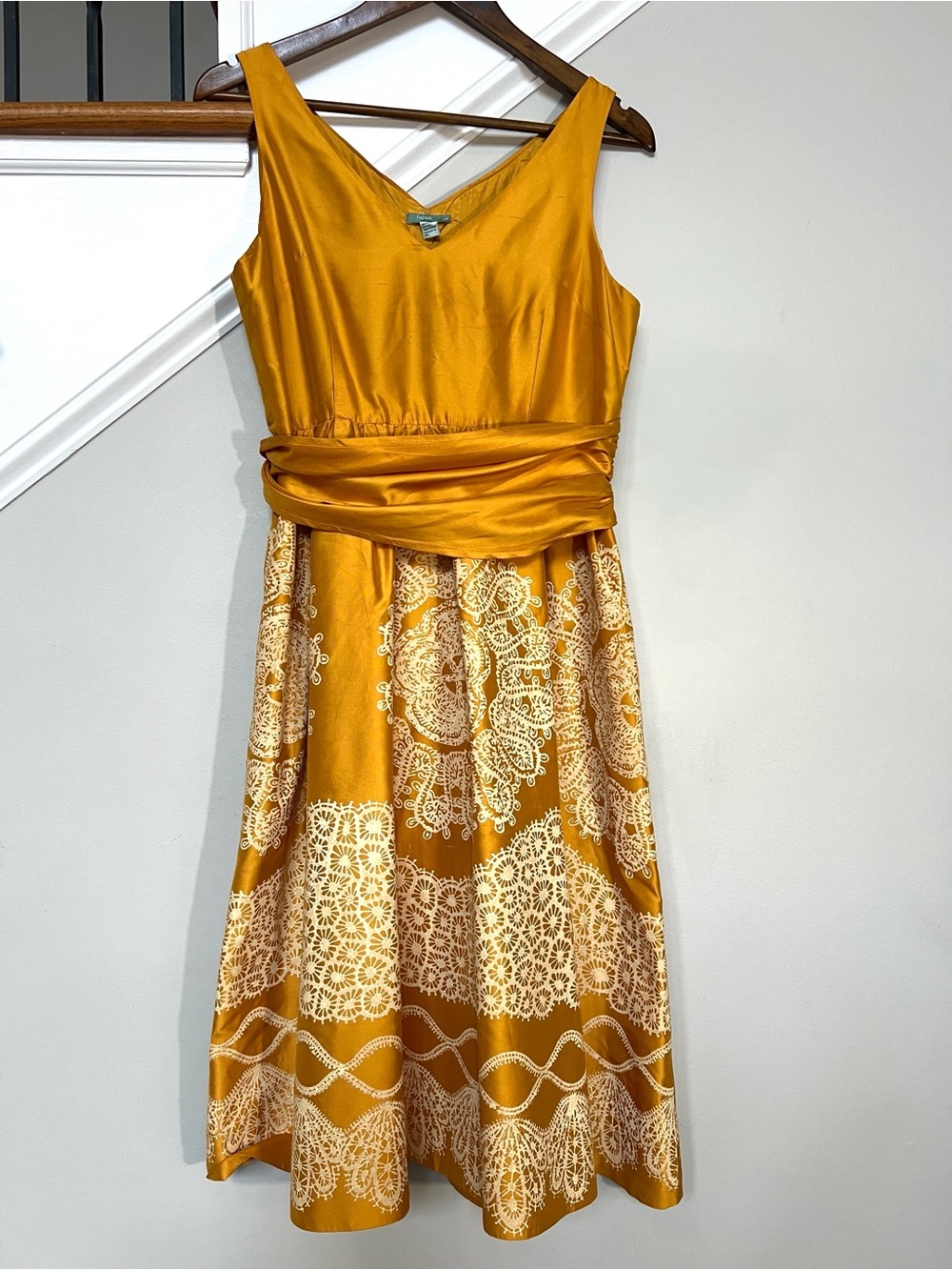 Hoss Intropia Vintage Y2K 100% Silk Midi Dress Mustard Yellow Gold Lace Print 8